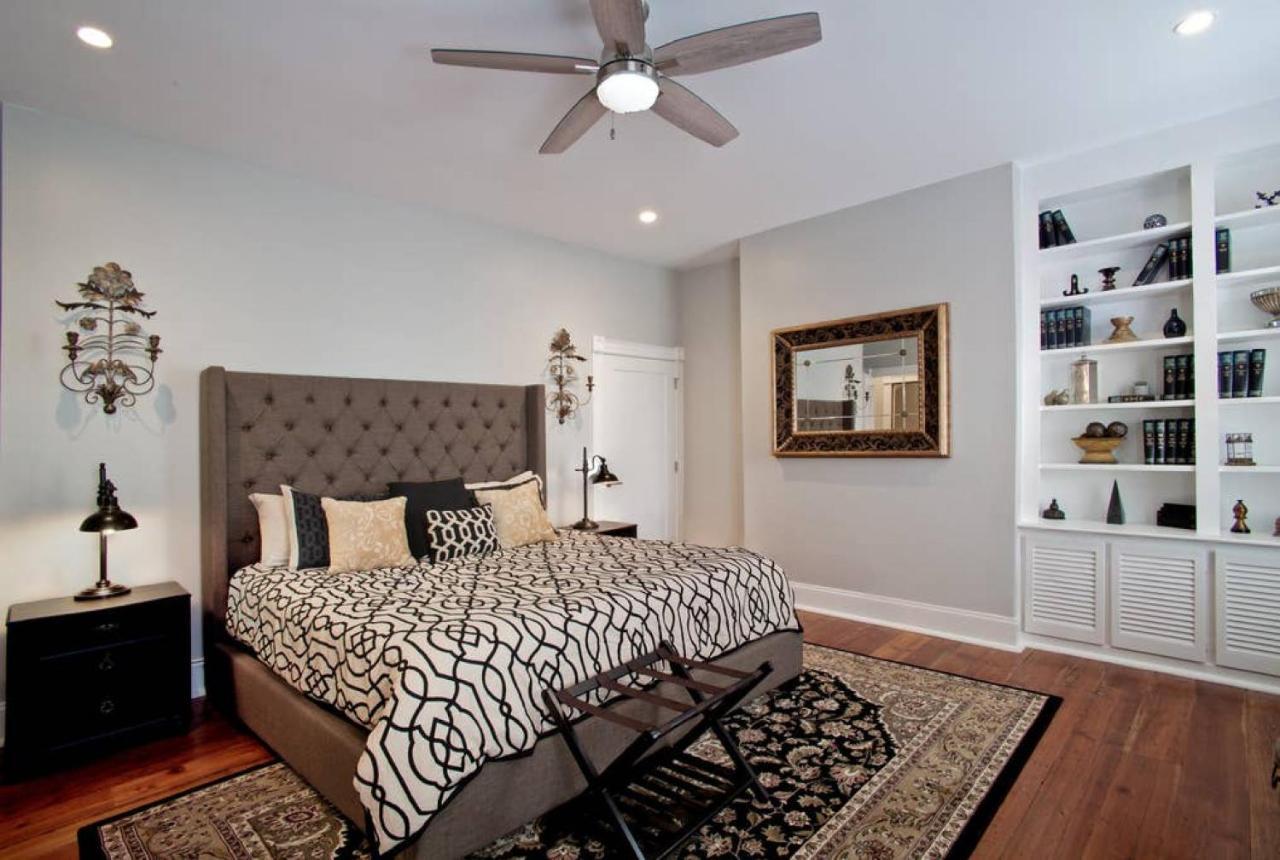 Villa Newly Renovated 4 Bed 3 Bath And 2 Parking Spots Savannah Esterno foto