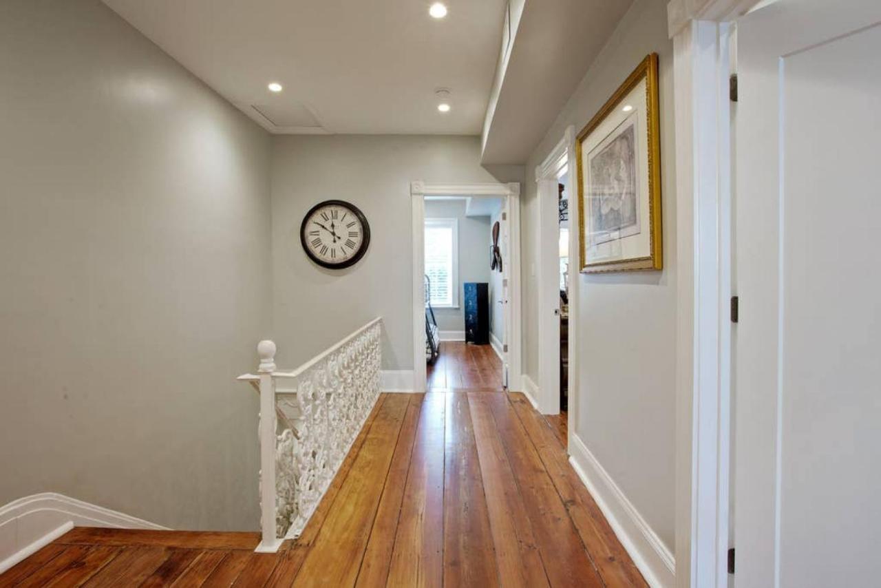 Villa Newly Renovated 4 Bed 3 Bath And 2 Parking Spots Savannah Esterno foto